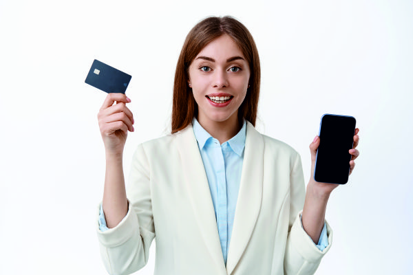 С 1 июля с любых поступлений на карту нужно платить НДФЛ: правда или вымысел